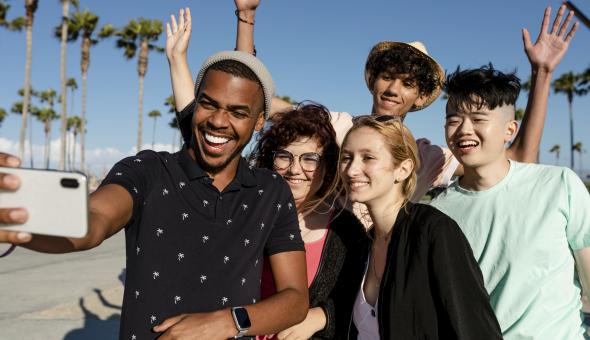 youth-taking-a-selfie